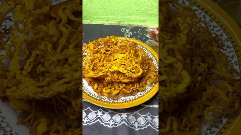 Aloo Bhujiya #ytshorts #cookingrecipes #aloobhujiya #viralvideo #viralshorts