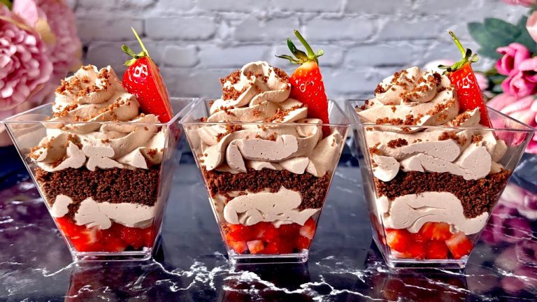 Quick and Delicious Chocolate Strawberry No Bake Dessert Cups in 15 Minutes. Easy and Yummy!