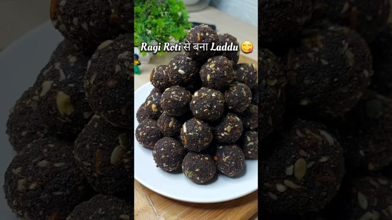 Ragi Ki Roti से बनाएं Ragi Ke Laddu | Healthy No-Sugar | Winter Special Laddu Recipe #shorts #recipe