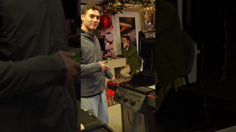 Η επίσκεψη του πρωταθλητή στο kickboxing Νίκου Τζώτζου στο BBQ.gr.