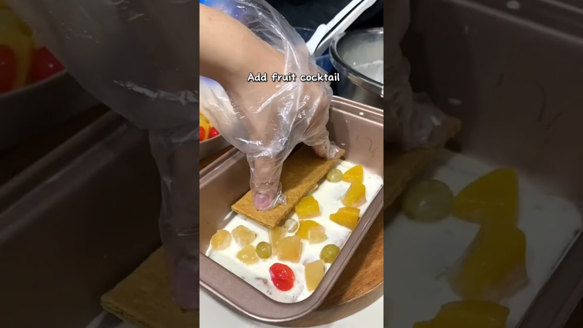 Fruit Cocktail Graham Ref Cake