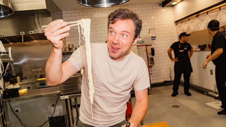 Charleston Food Tour – Smothered Pork Chops, Ramen & Fried Flounder in South Carolina