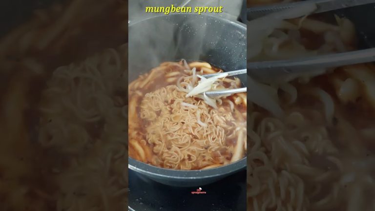 Extravagant Instant Ramen Noodles #shorts #food #recipes #cooking #5minutes #noodles