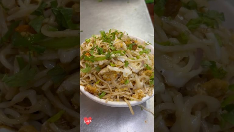 Chicken noodles, restaurant style how to make chicken noodles,  #shotrs  ￼￼