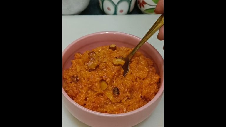 Gajar Halwa In Pressure Cooker | बिना घिसे गाजर का हलवा | No Grating @Ismita24