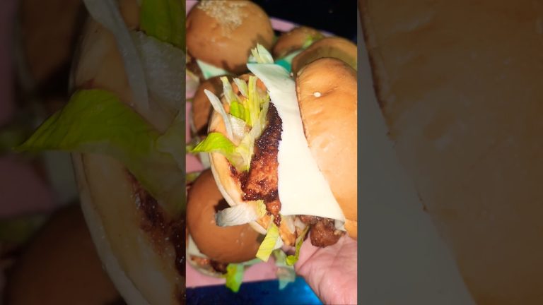 Chicken Burger 🔥Easy Juicy Recipe at Home #food  #cooking #shorts #youtubeshorts #reels #foryou