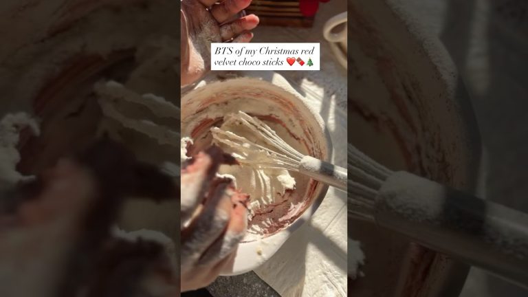 BTS of baking Christmas joy#shorts #food #christmas #christmasspecial #cooking #baking #cookies #fyp