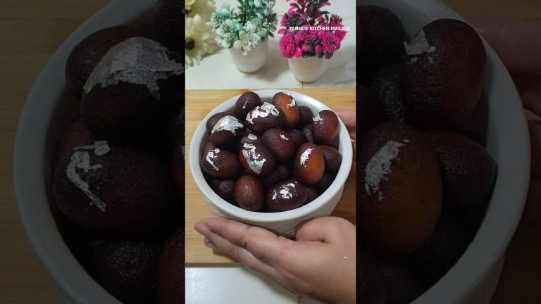 Mini Gulab Jamun 😍#shorts #recipe #shortsfeed #sweets #gulabjamun #trending #viralvideo