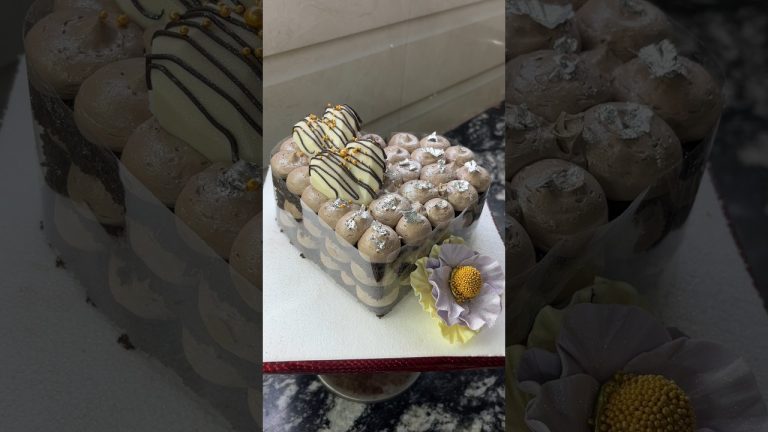 Decadent Dark Chocolate Cake 🍫#ChocolateCake #Baking #Dessert #Chocoholic #Homemade #cakeCakeLove