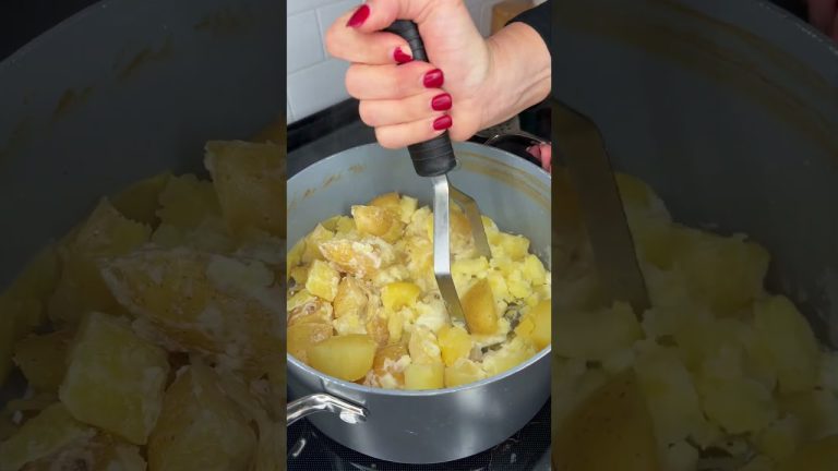 Who even uses a ricer? 👀 no peel mashed potatoes 🥔 #recipes #cooking #danosseasoning