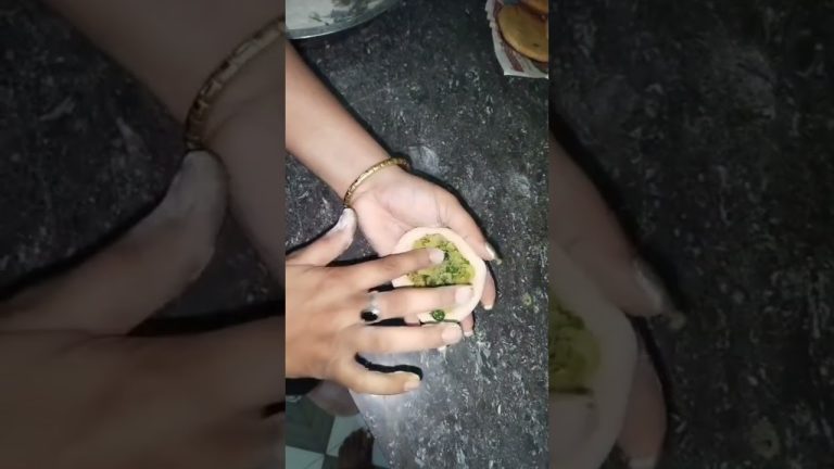 paratha recipe 🫶🫶🫶#food #fantasticcooking #indianbreadrecipe #shortsvideo #funny #paratharecipe #🤣🤣🤣