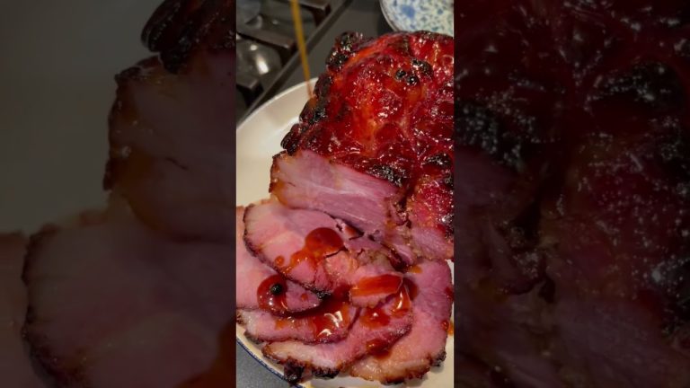 Filipino Style Pineapple Glazed Ham 🎄This is so good!!😋 #food #reels #recipe #shorts #viral