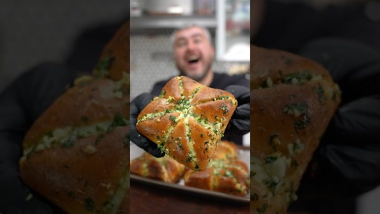 Sweet & Savory Garlic Bread ​⁠@Kingshawaiian