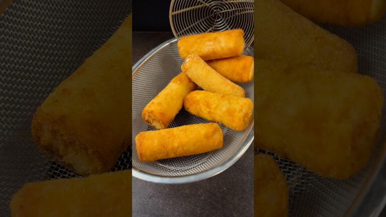 Crispy CHEESY Bread Roll Recipe 🧀 | Easy & Quick Snack Idea#cooking #shorts #snacks