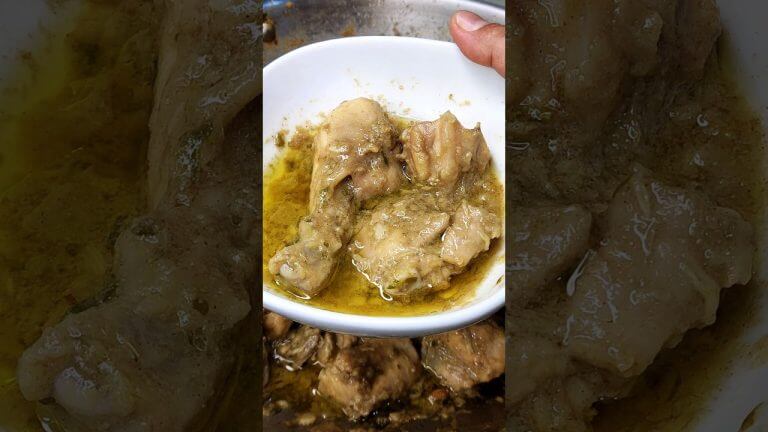 মুরগির মাংসের সাদা ভুনা। special chicken bhuna #shorts #chicken #food #recipe