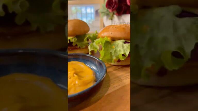 How to Make Crispy Juicy Chicken Burger at Home Easy |#chicken burger #recipe #viral