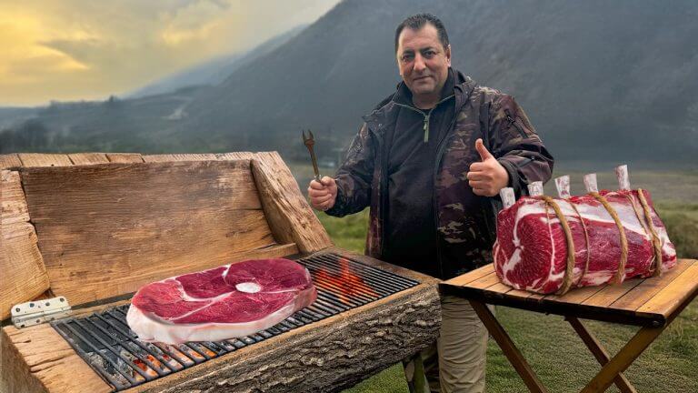 I Cooked Tender and Juicy Steaks on a Crafted Wooden Grill!🪵🔥