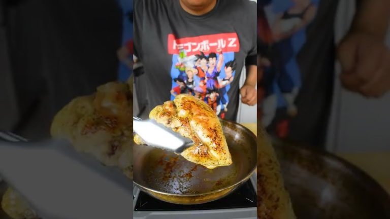 How to cook juicy Chicken Breast in a pan(beginner friendly)