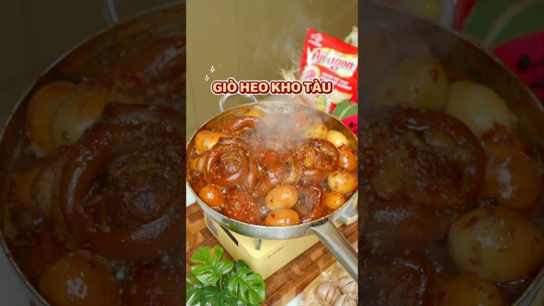 Đổi gió với Giò Heo Kho Tàu đi mấy chị ơi, ngon quá ngon luôn #minncookie #food #cooking #shorts