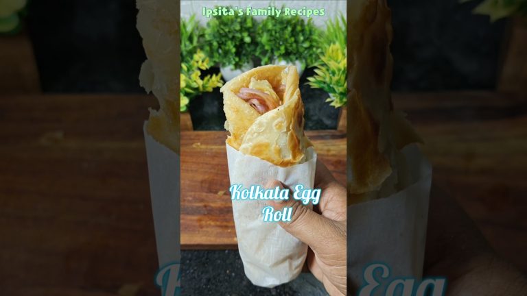 Making Kolkata-Style Egg Roll at Home | Easy Street Food Recipe Shorts #shortsfeed #shorts