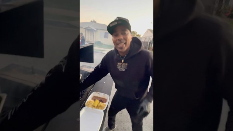 Big Hussle got motion in LA W the #bbq #hussle #grind goals #hibachi #smoked #food #chef #dreams #fy