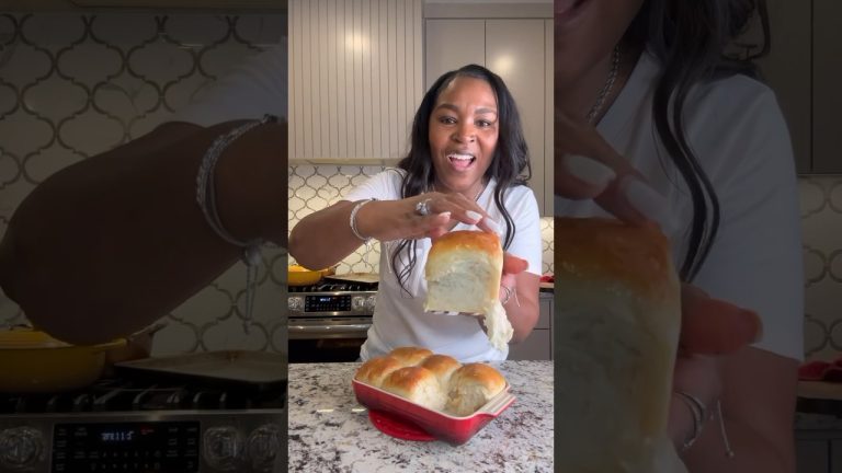 Homemade Dinner Rolls! #homemadedinnerrolls #dinnerrollsrecipe #dinnerrolls  #recipe