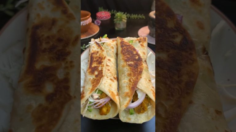 Sabse Sasta VEG Frankie 💕☘️ #vegfrankie #vegrollrecipe #snack #snackideas #snacksrecipe #rollrecipe