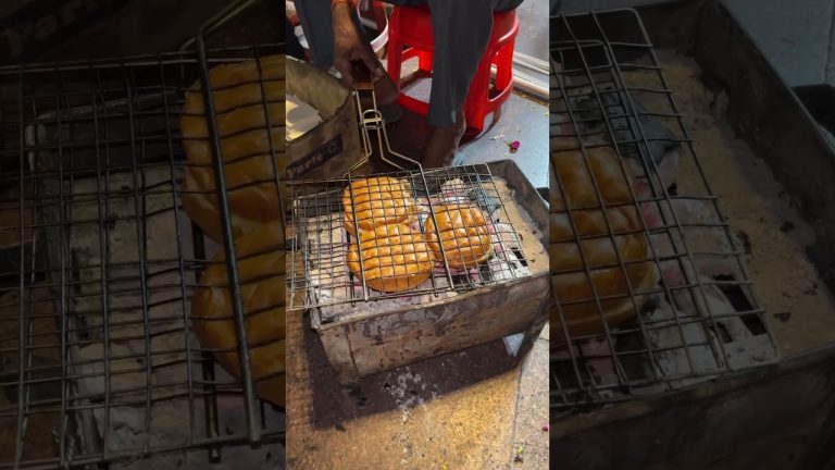 Bun Maska Buttery Bun Maska #bread #recipe #food #cake #breadrecipe #streetfood #vada