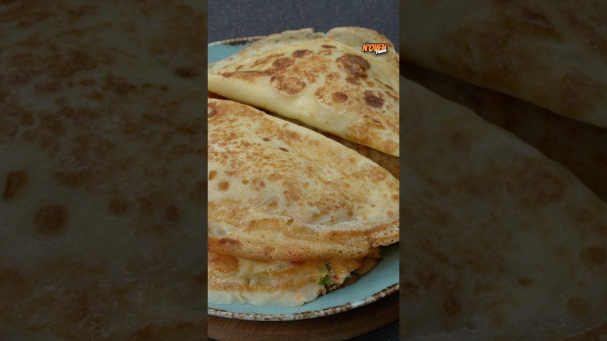 Cheesy Egg Chicken Crepe Roll Recipe | Healthy Lunchbox Idea #EggChickenCrepe #HealthyBreakfast
