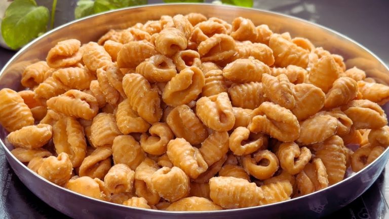 1Kg బెల్లంగవ్వలకి పక్కాకొలతలు క్రిస్పీగా చాలాబాగుంటాయి|Bellam Gavvalu Recipe in Telugu|Pindi Vantalu