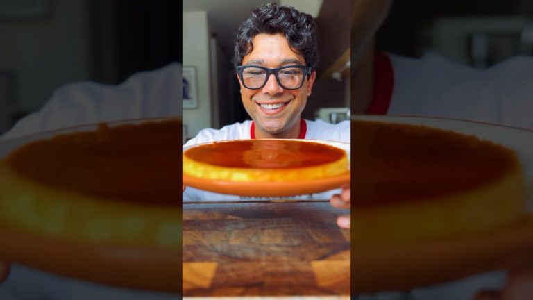 6 Ingredient Homemade Flan 🍮 😍