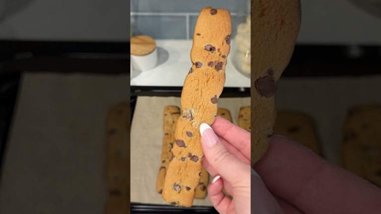 viral chocolate chip cookie fries recipe 🍪🍟#recipe #shorts #cookies #baking #dessert #chocolate