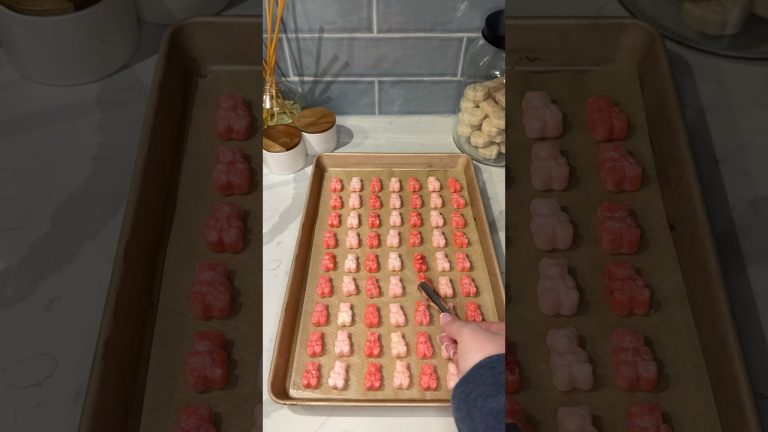 viral frozen gummy bears recipe 🧸💕 #recipe #gummybear #shorts #dessert #easydessert #easyrecipe
