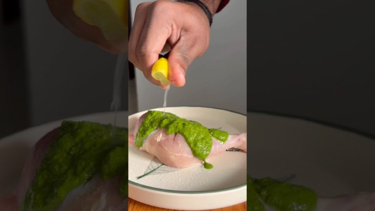 Juicy Green Chicken at Home | Smoky Hariyali Chicken Recipe 🔥 #shorts