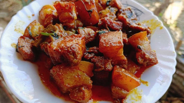 Pork Curry Recipe | Pork Recipe Cooked By Village Woman | Pork Cutting And Eating Village Style |