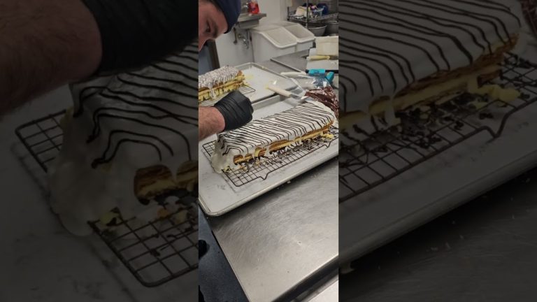 Making napoleon for dessert! Might be the best pastry cream I've ever made to #baker #chef #pastry