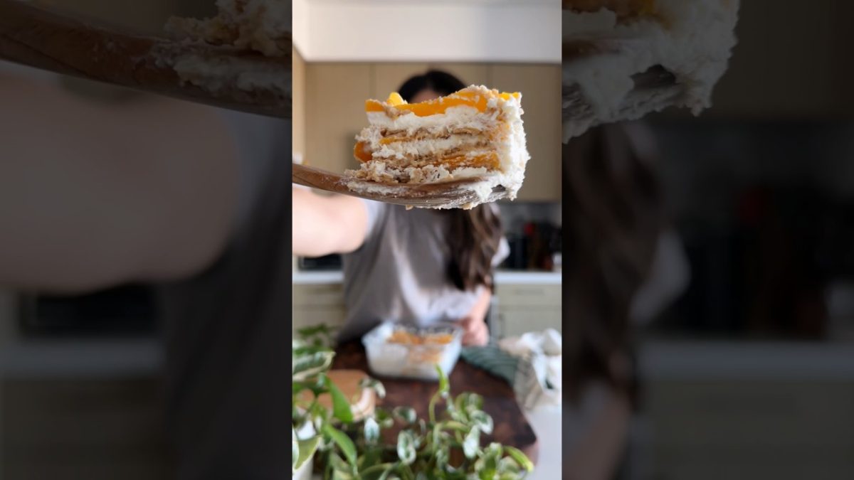 Filipino mango float is the easiest mango dessert! #easyrecipes #mangorecipe #mangodessert