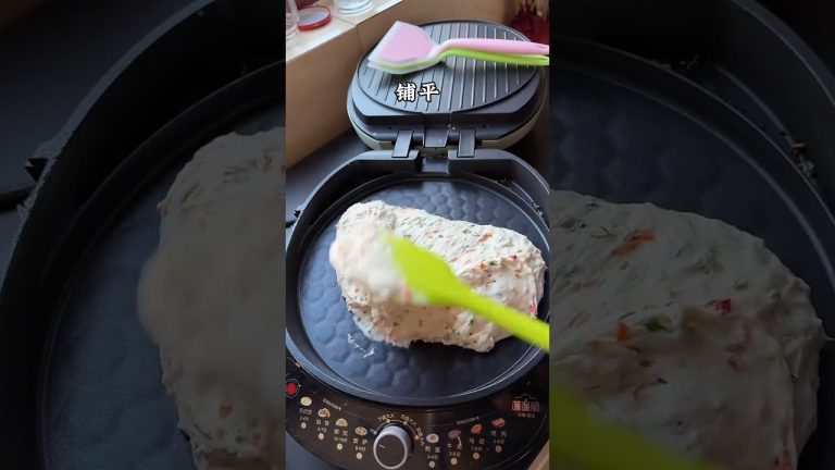 Oil-free leavened flatbread! No rolling or kneading required! Hands won't stick at all: Divide the