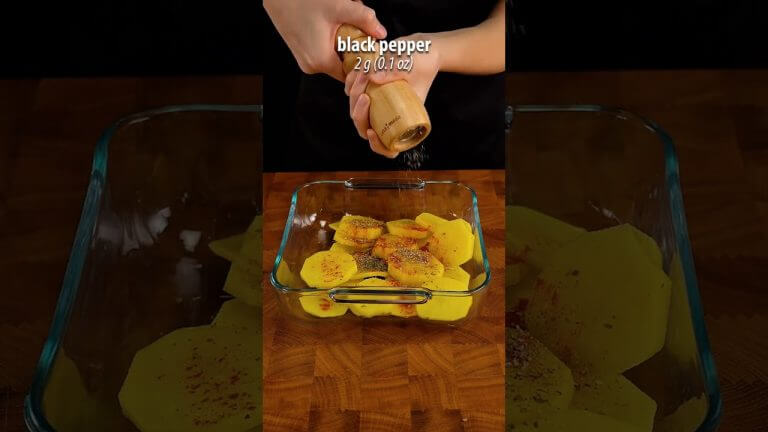 Everyone is looking for this chicken roll recipe! Simple and delicious #shots #food #recipe #chicken