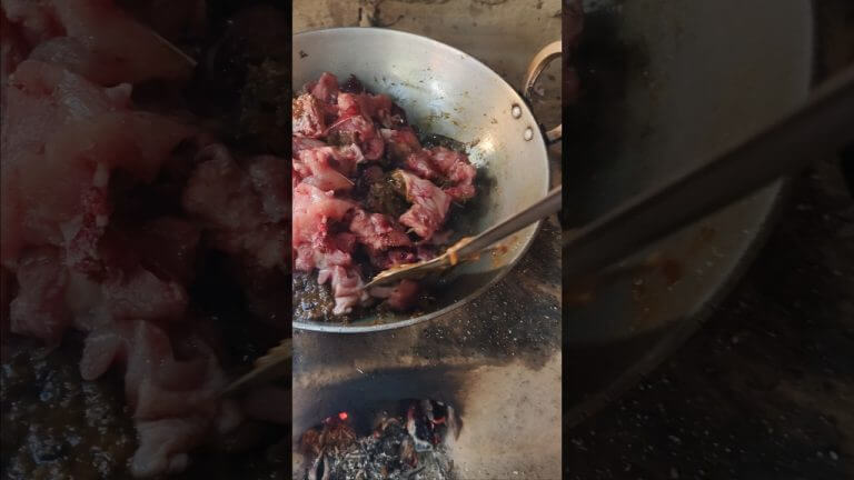 Jharkhandi Chicken Recipe🍗🐔 | Desi Style Spicy Chicken Curry | Village Chicken Cooking #spicygravy