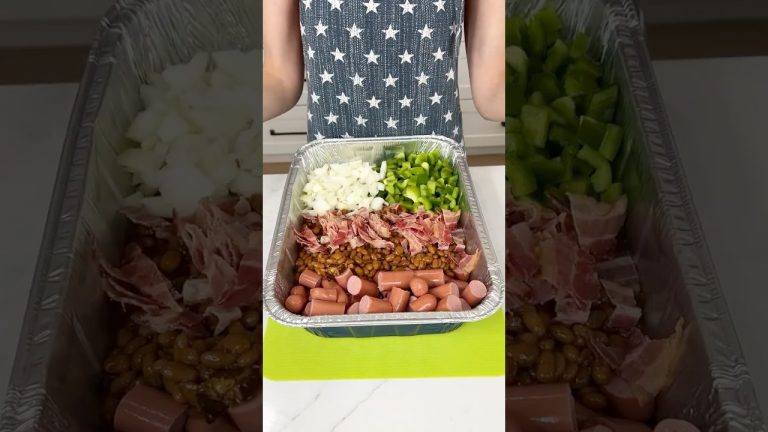 I learned this in Texas! #recipe #easyrecipe #bakedbeans #hotdogs #texas