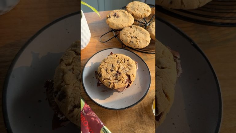 Best ever icecream sandwich recipe of all time 😍cookie recipe of your dreams! #shortsfeed