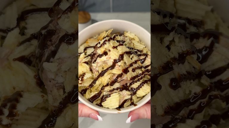 viral ice cream hack 🍦 #recipe #shorts #foodhacks #dessert #icecream #easydessert #easyrecipe #food