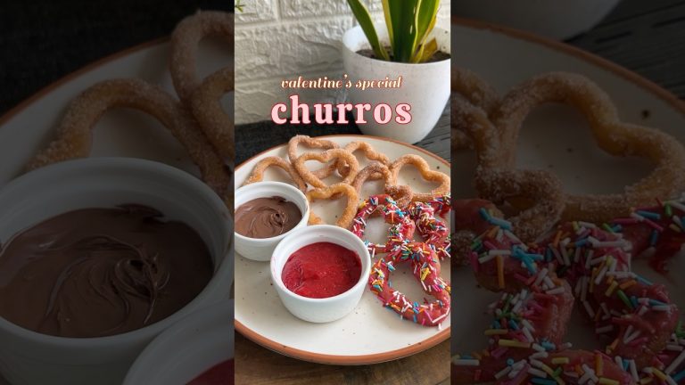 Eggless Heart shaped Churros Recipe ♥️#shorts #churros #ytshorts #youtubeshorts