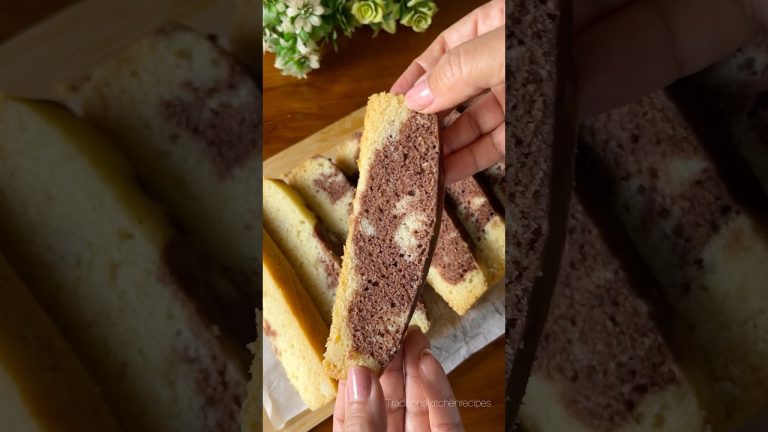 Marble cake made with semolina #food #recipe #soojicake #shorts #healthyfood #kidsspecial #chococake