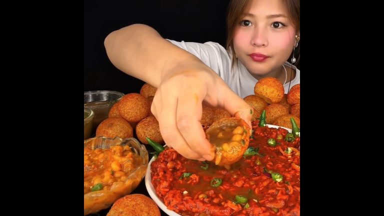 ASMR: EATING SPICY PANIPURI🔥 PUCHKA CHALLENGE || #shorts #mukbangn#asmreating #mukbangasmr #asmr