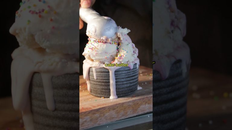 I’m making EVERY ice cream FLAVOR from cold stone CREAMERY at home: cake batter #shorts #cooking