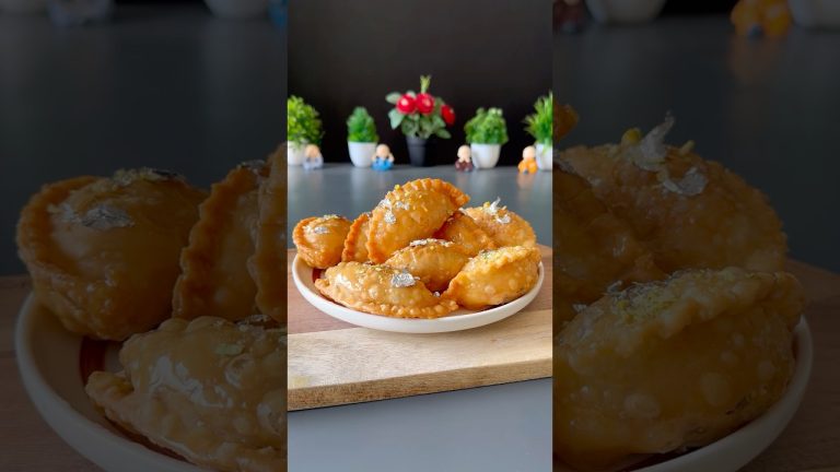 Holi special crispy mawa gujiya recipe #recipe #gujiya #dessert #holi #shorts