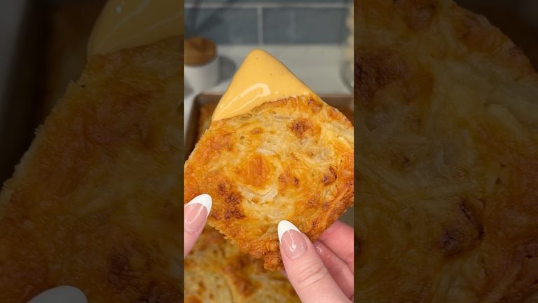 viral parmesan onion chips recipe 🧅🧀 #food #cooking #recipe #foodie #cheese #easyrecipe #snacks