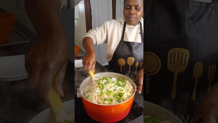How she makes quick rice recipes #food #cooking #food #homemade